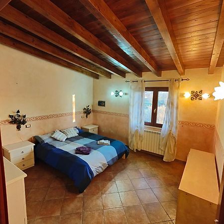 B&B Camera Delle Camelie ปาเลสตรินา ภายนอก รูปภาพ