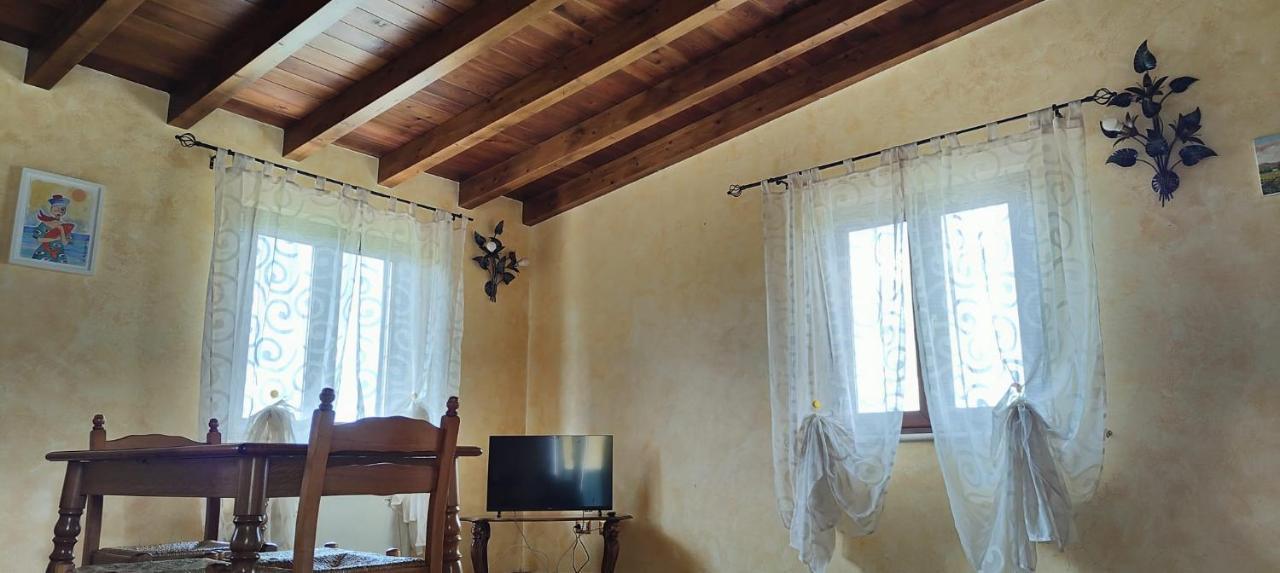 B&B Camera Delle Camelie ปาเลสตรินา ภายนอก รูปภาพ