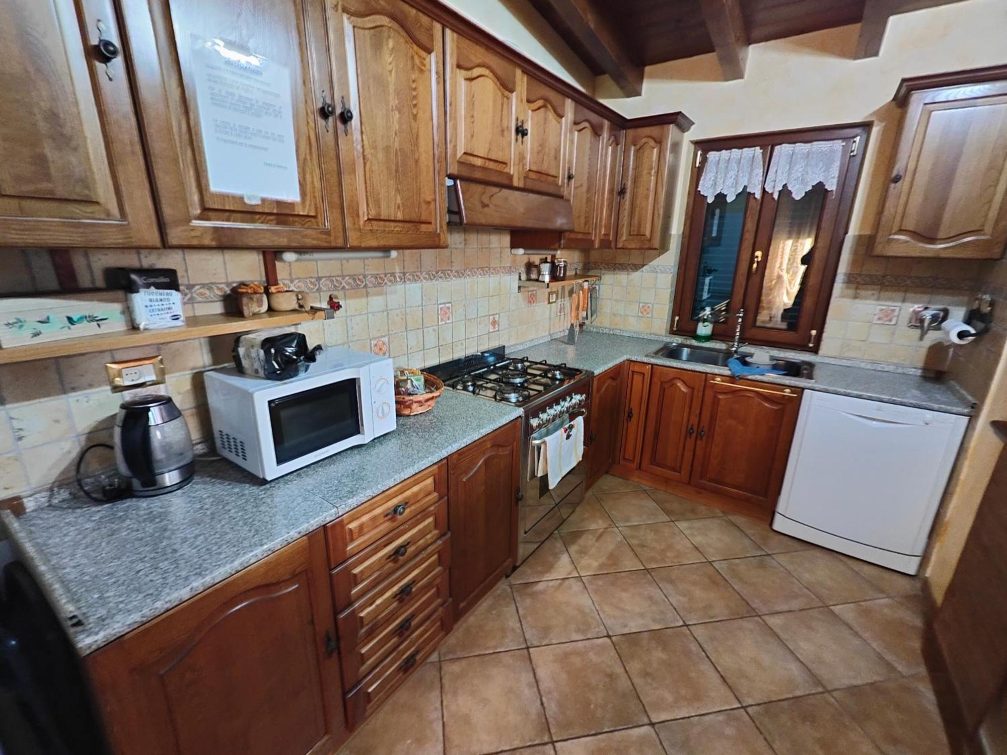 B&B Camera Delle Camelie ปาเลสตรินา ภายนอก รูปภาพ